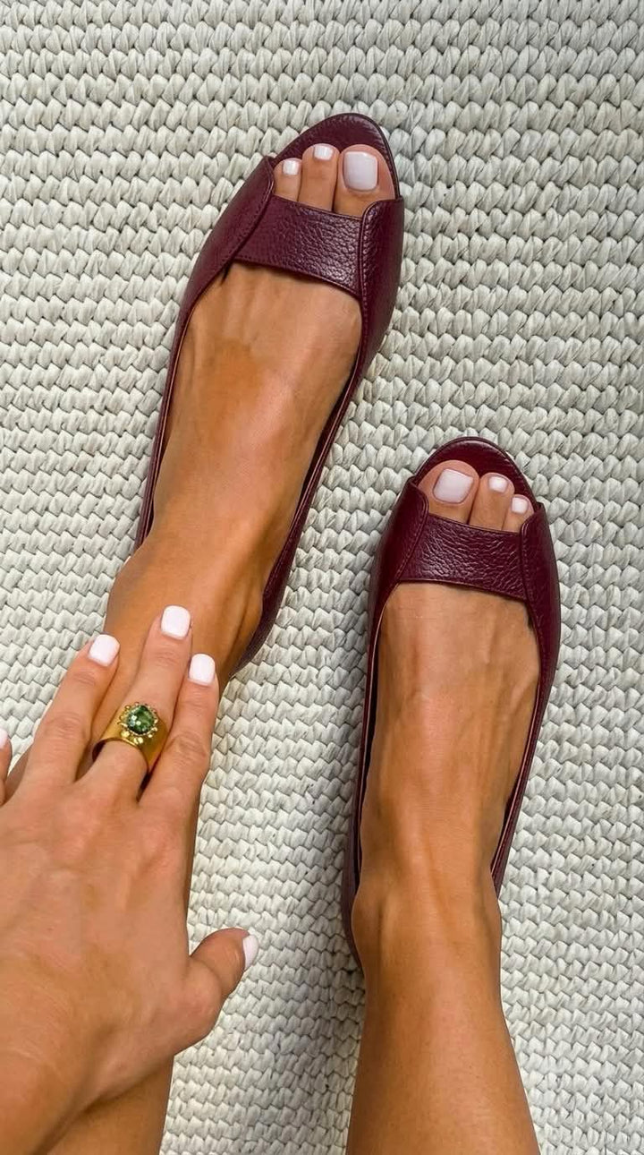 Adelina™ Chic Comfort Gold Sandals